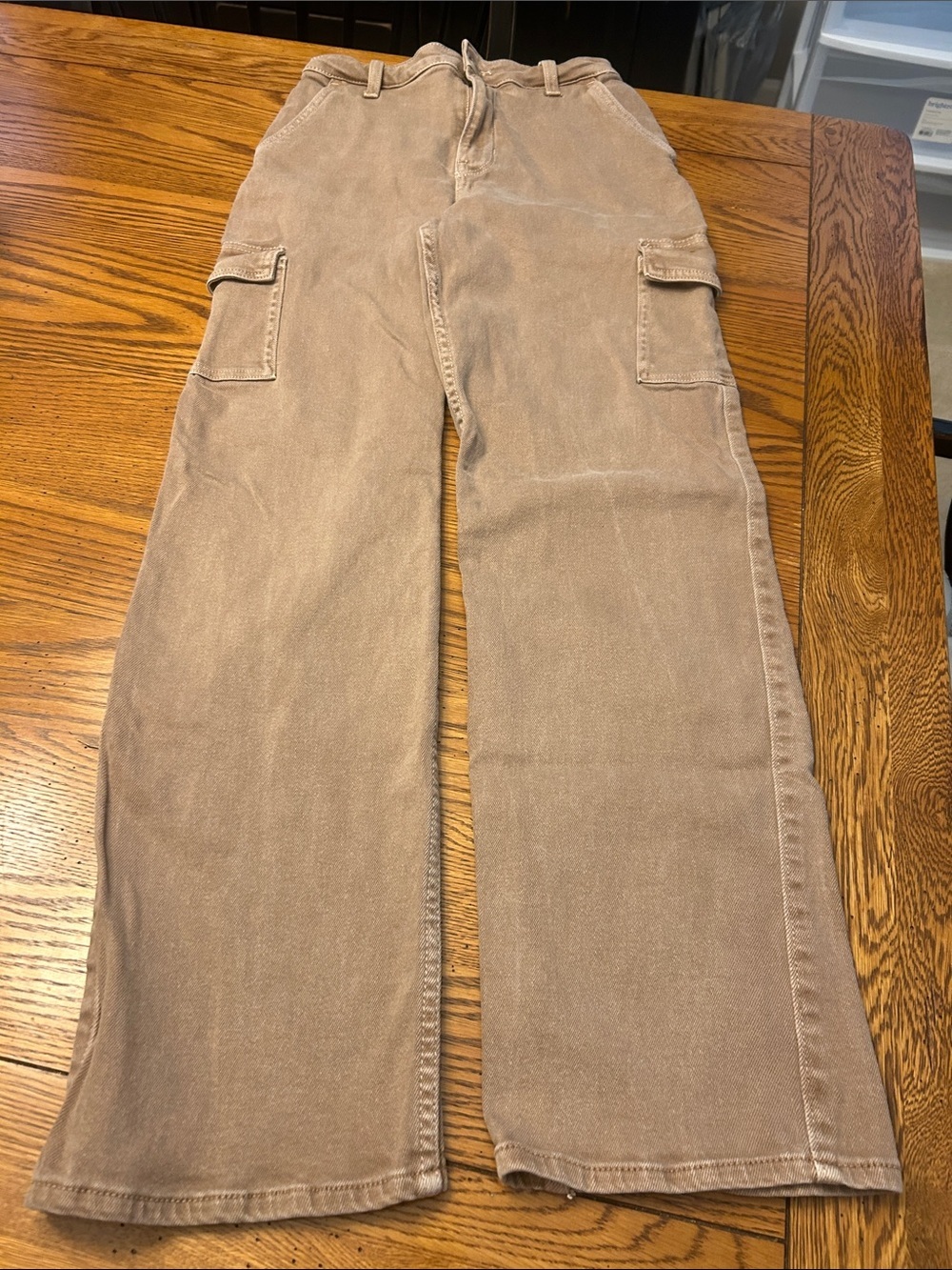 Hollister Ultra High-Rise Dad Jeans in Tan/1